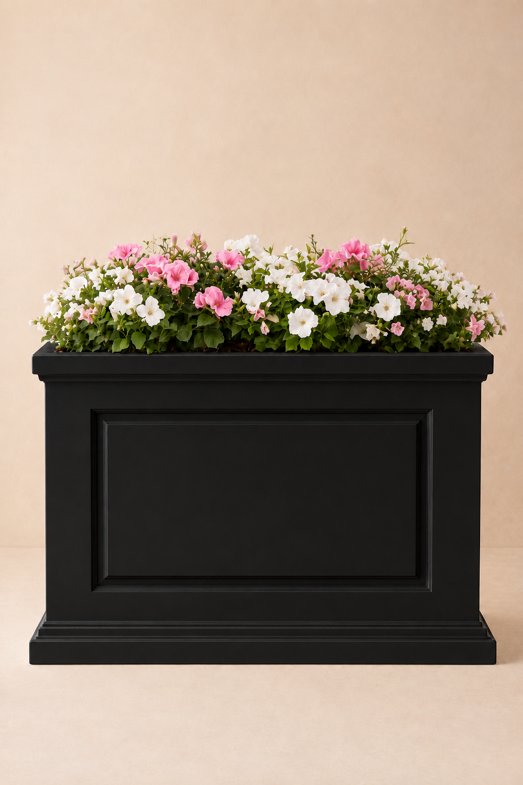 Kırılmaz ve dayanıklı fiber saksı